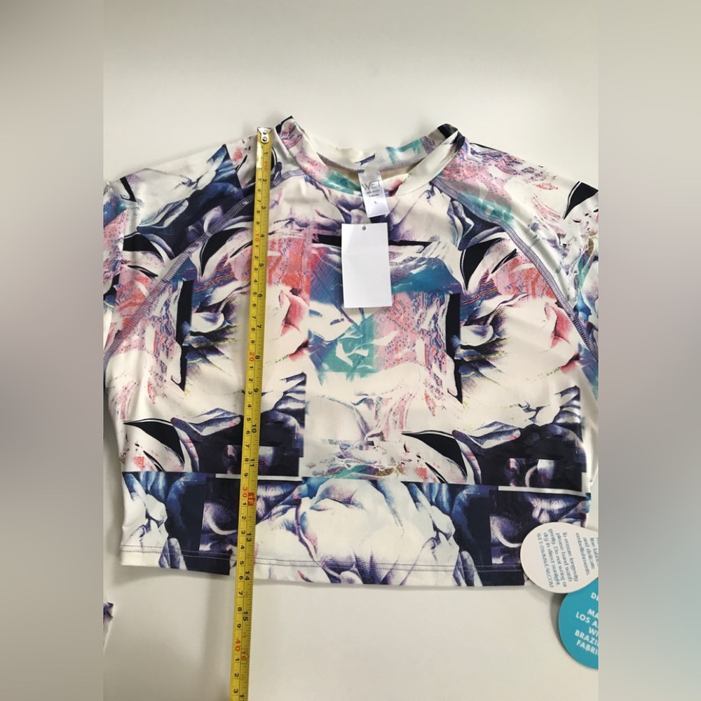 NWT! WET Womens Purple Floral Rashguard Size: L - Picture 9 of 11